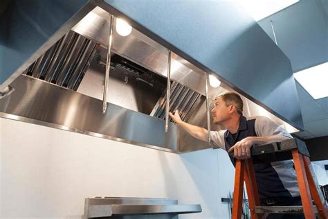 Restaurant Kitchen Hood Cleaning Services。